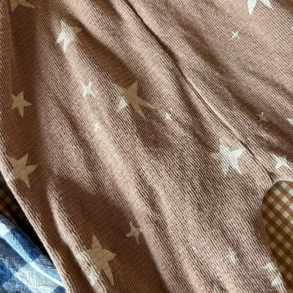 MUD PIE-Baby Boy Romper (12-18M)
Blue/White + Star Print Pants w/ suspenders 18M - Picture 8 of 15